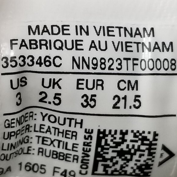 Converse Chuck Taylor All Star Sneakers, Silver Leather, Little Kid Size 3 / 35 - Picture 12 of 12